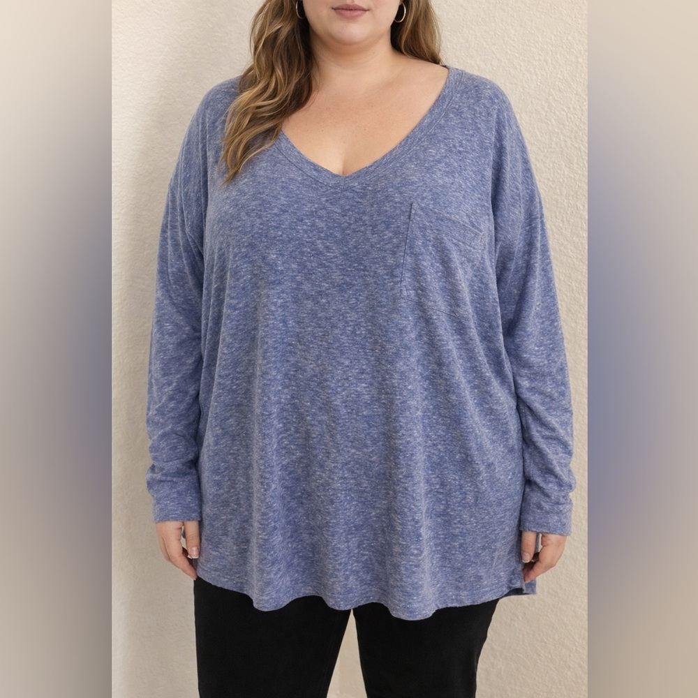 Old Navy Boyfriend Tee XL Blue Long Sleeve V-Neck Pocket Top Oversized Soft